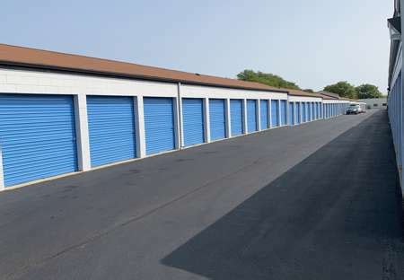 self storage elgin il|Rent Self Storage Units Online Here in Elgin